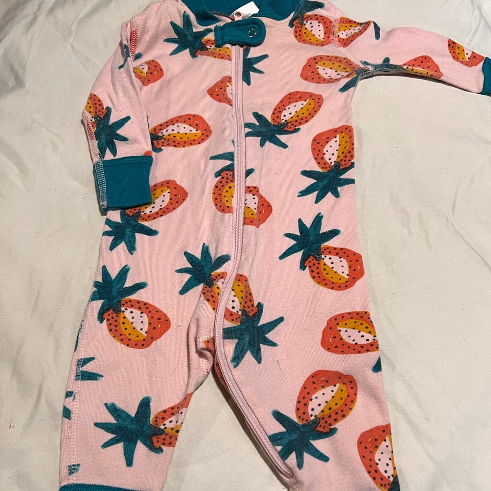 Hanna Andersson pineapple sweet organic cotton outfit